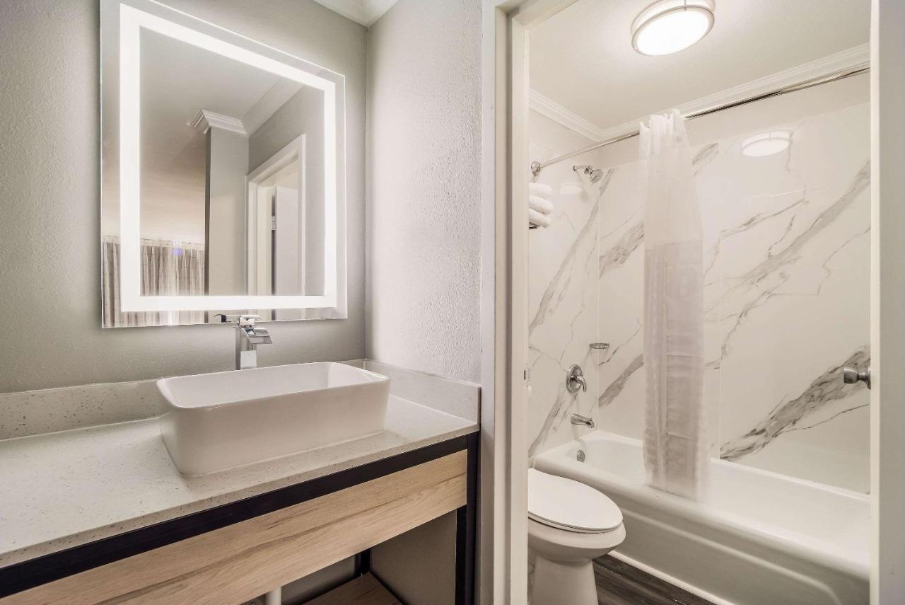Mainstay Suites Florence Eksteriør bilde